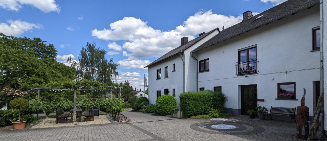 Weingut Harald Ludwig Apartment Osann-Monzel Exterior photo