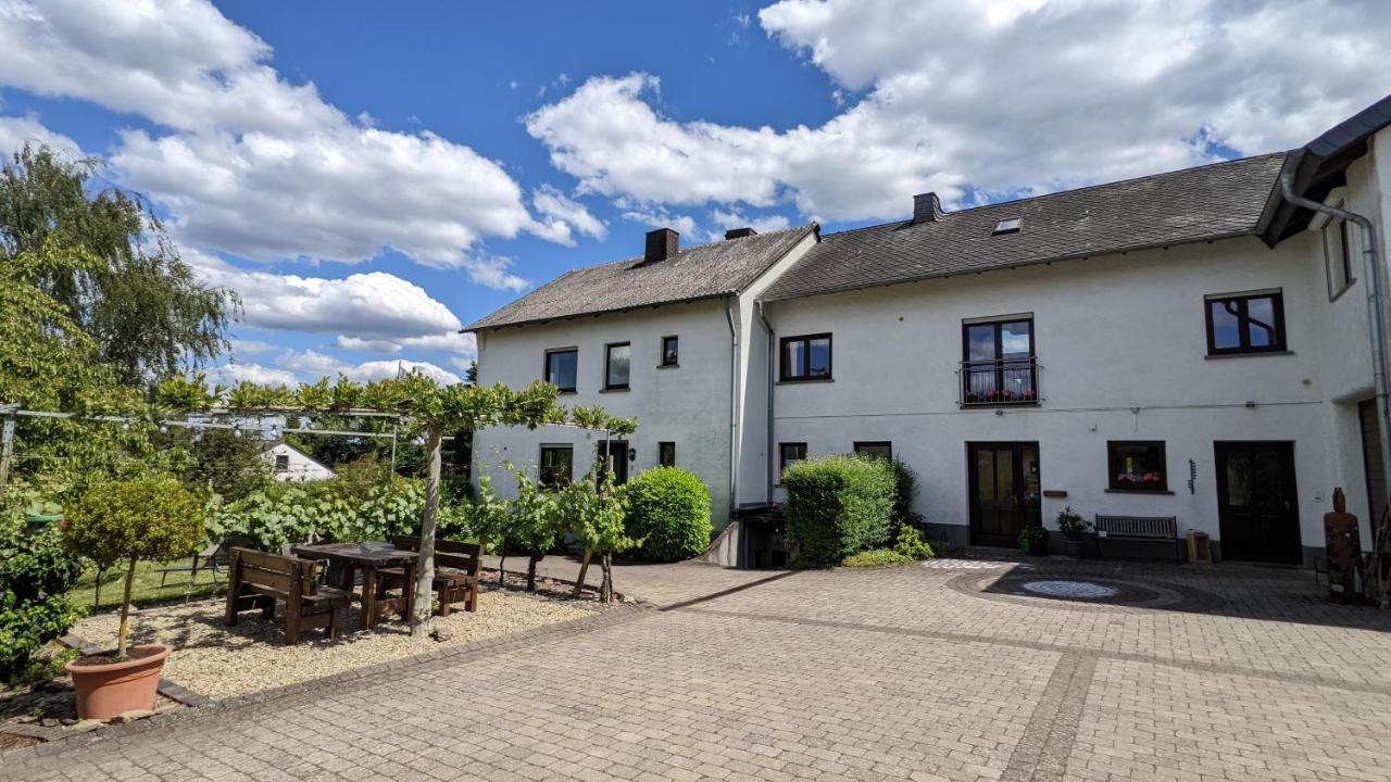 Weingut Harald Ludwig Apartment Osann-Monzel Exterior photo